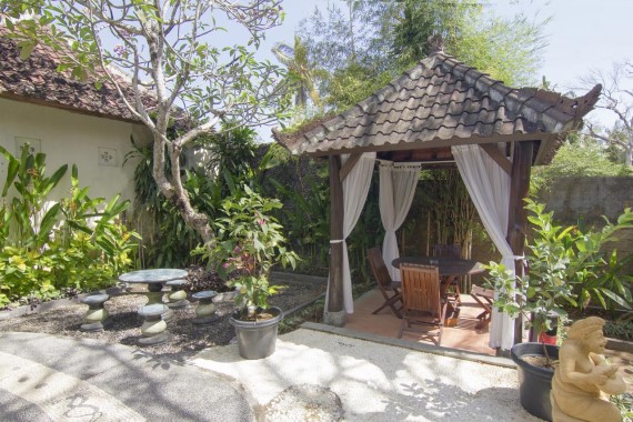 Gazebo Hotel Alam Bali